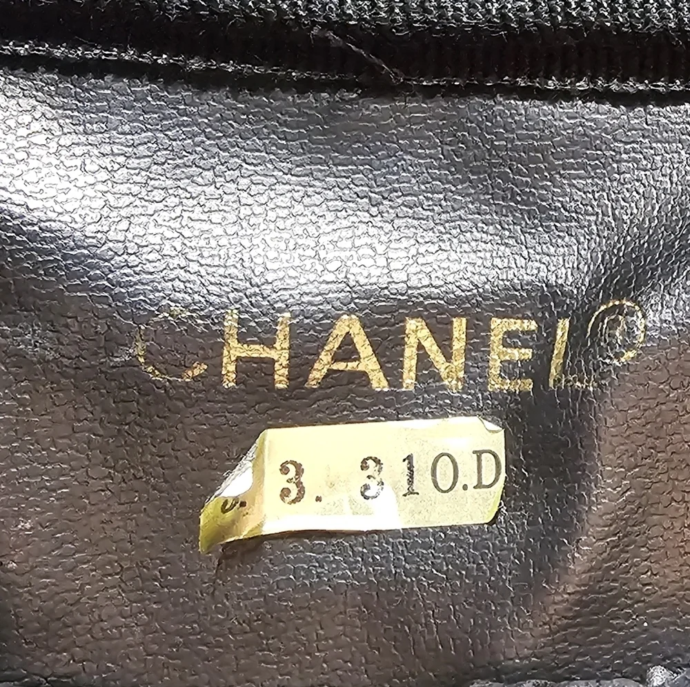 Vintage CHANEL CC Vanity Bag - Picture 15 of 16